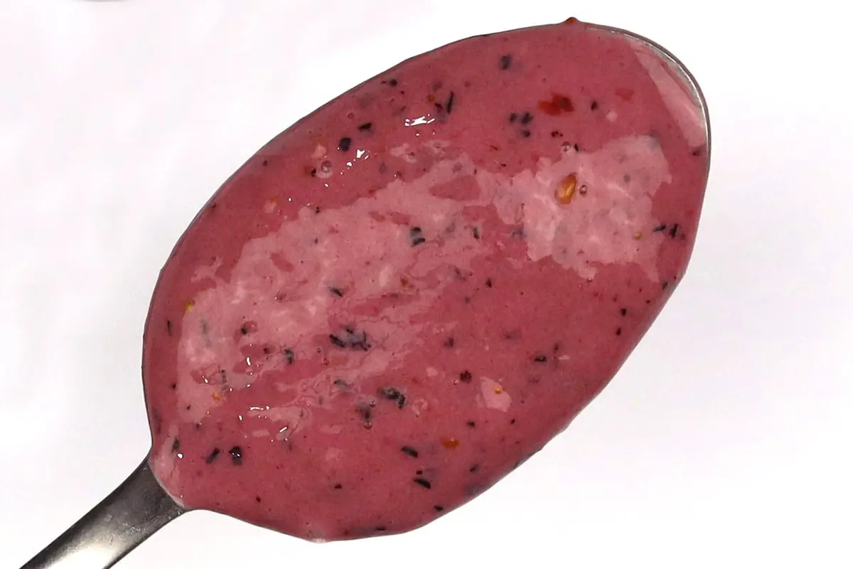 Oster BLSTPB-WBL Frozen Fruit Smoothie 1