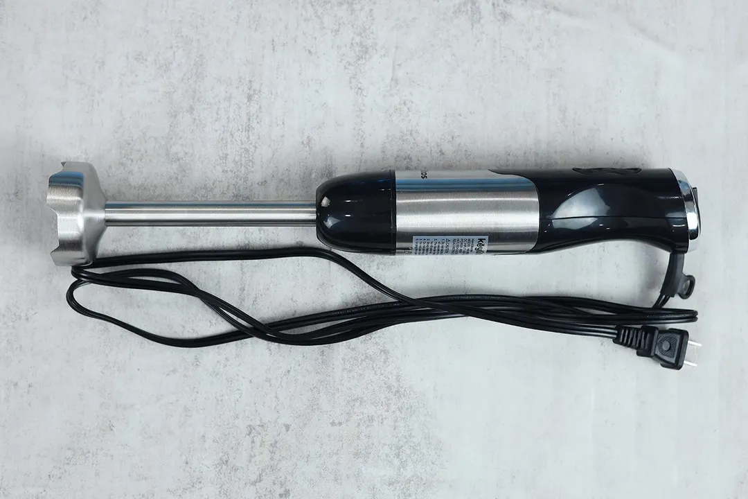 A close-up of the power cord of the Keylitos 5-in-1 immersion blender. 