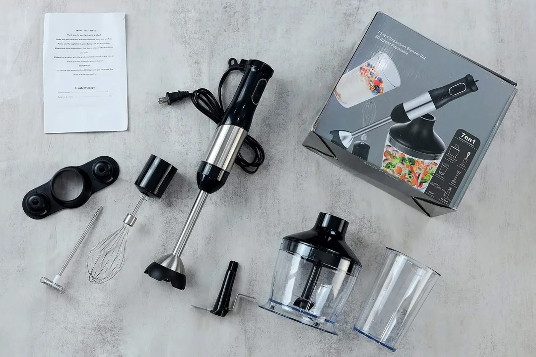 The LINKchef immersion blender and its accessories.
