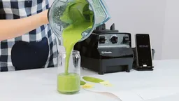 Vitamix 5200 blender Green smoothie video