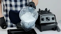 Vitamix E310 Explorian Blender Crushed Ice Video