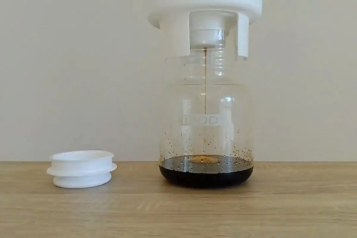 Toddy-Cold-Brew-Brew-Decanting-Test