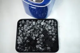 The degree of ice degradation after the Vivo Home countertop ice maker was left running overnight.