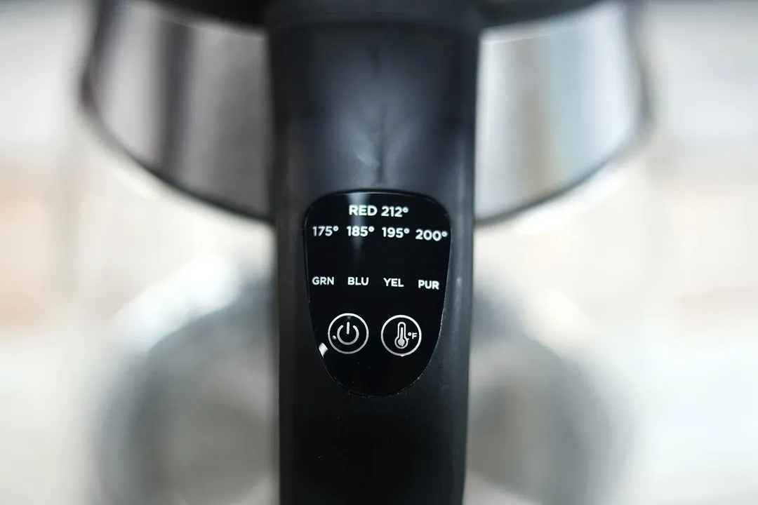 The control panel on the handle of the Chefman Electric Kettle with 5 Presets (RJ11-17-CTI-RL) has two buttons. On the left is the on/off switch and on the right is the button to toggle between 5 preset temperatures: 175°F,185°F,195°F,200°F, and 212°F.