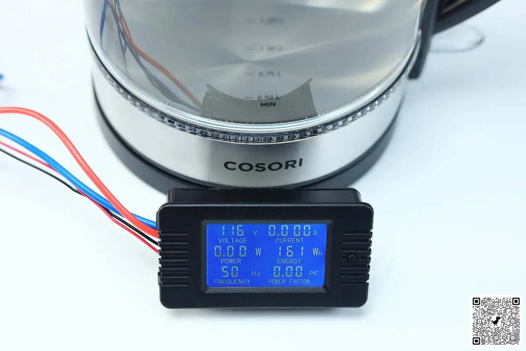 The power meter reads the energy consumption of the Cosori Glass Electric Kettle (GK172-CO) to be 161 Wh.