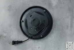The bottom of the power base of the Hamilton Beach Stainless Steel Electric Kettle (40880) has a cord storage and also three small anti-slip rubber pads.