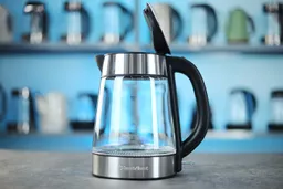 The pop-up lid of the Peach Street Electric Kettle PE-1300 opens at an 80° angle.