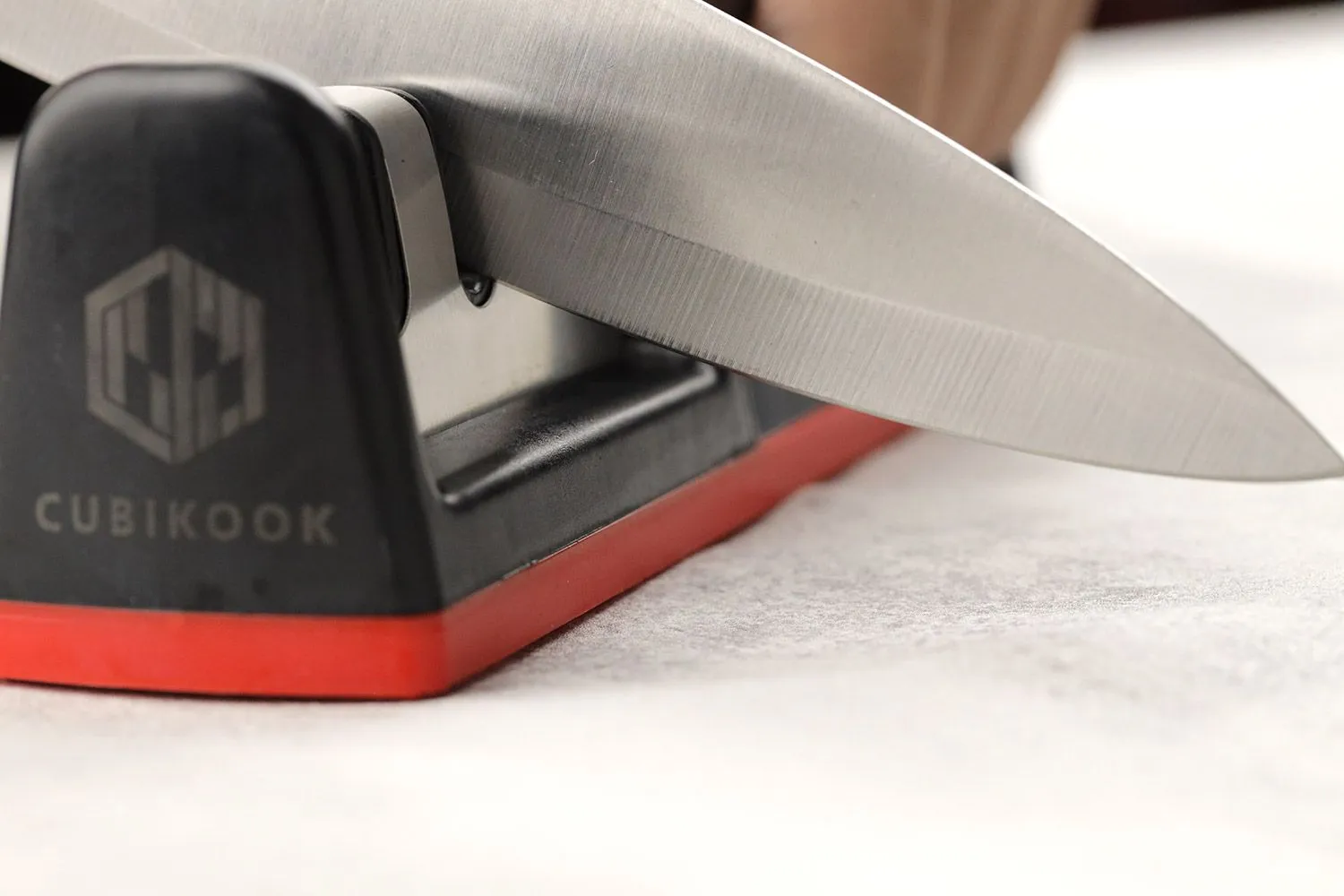  Cubikook Kitchen Knife Sharpener - Complete 3-stage Knife  Sharpener CS-T01 with Diamond Dust Rods, Sturdy Design, Non-slip Base Pat,  Easy and Safe to Use, Fast and Effective Manual Sharpening Tool: Home