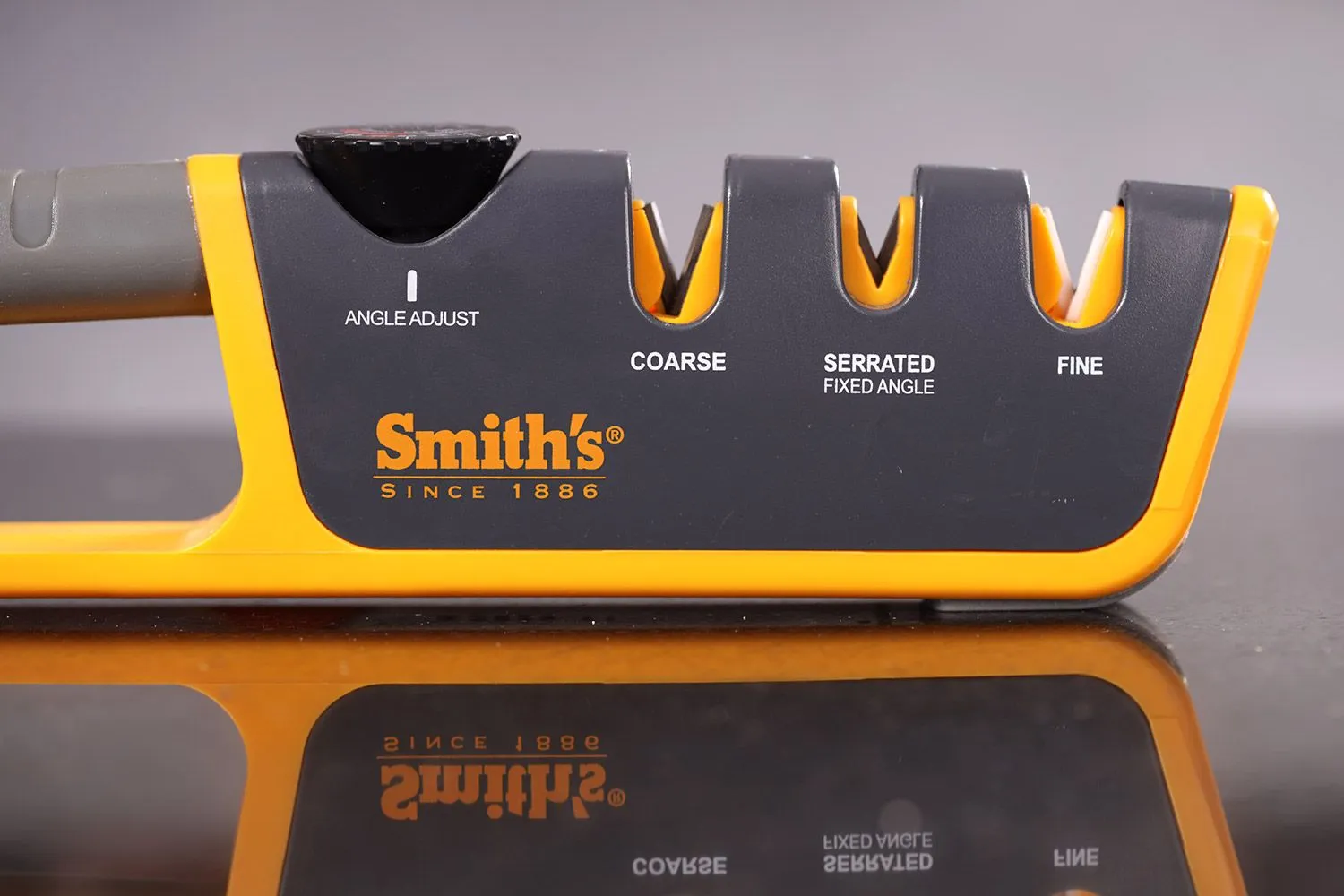 Smith's Adjustable Angle Pull-Through Manual Sharpener 50264