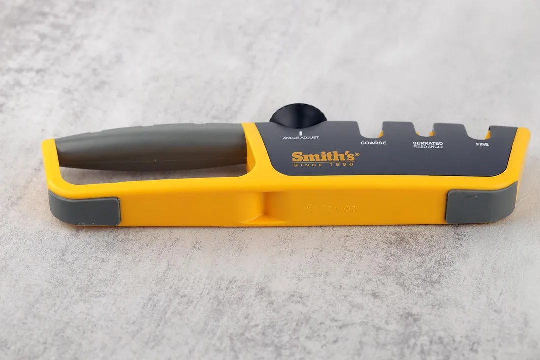 Smith's Adjustable Angle Pull-Thru Knife Sharpener