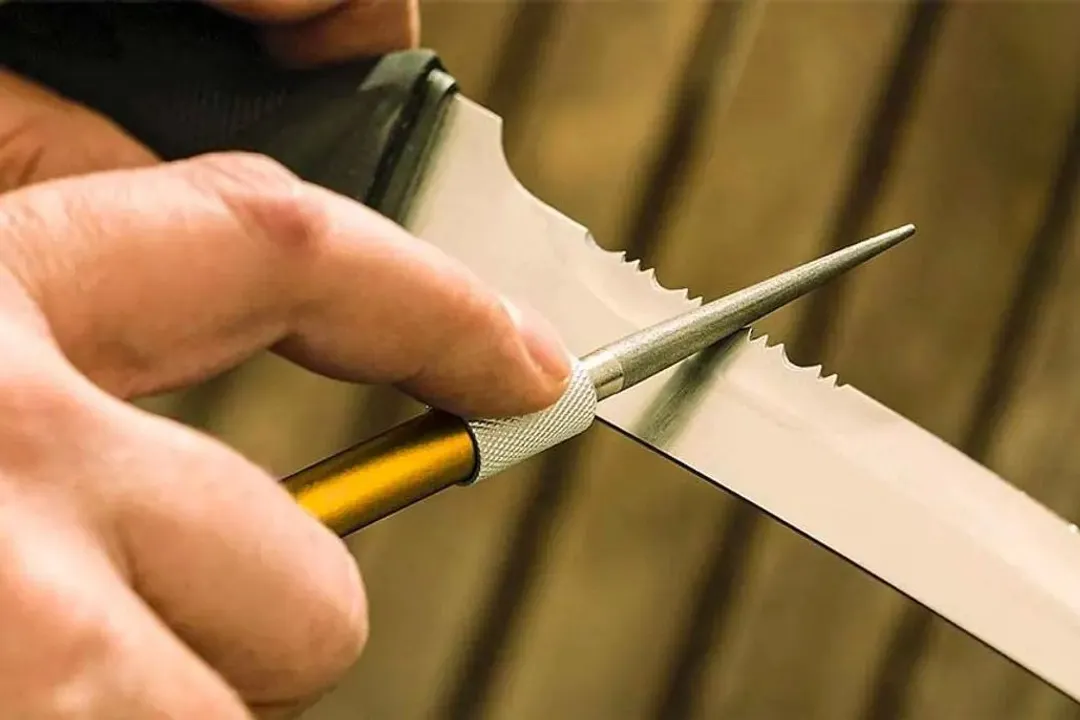 The Best Way to Sharpen a Serrated Knife