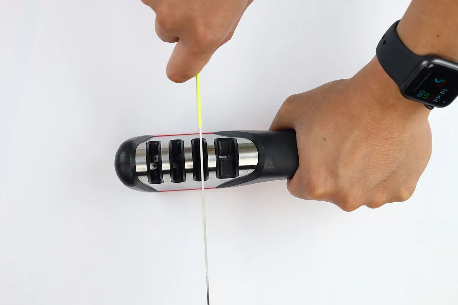 Get Your Knives Out and Sharpen Them for 34% Off With the Longzon 4-in-1  Knife Sharpener