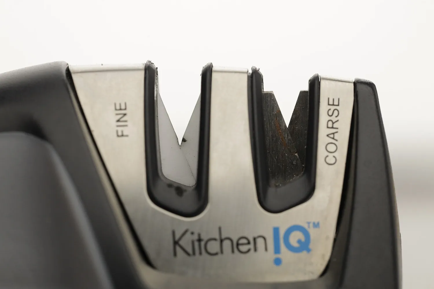 KitchenIQ 50032 Carbide Ceramic Pull Thru Knife Sharpener