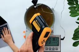 Etekcity Lasergrip 800 Infrared Thermometer Hot Test with Cooking Oil Video