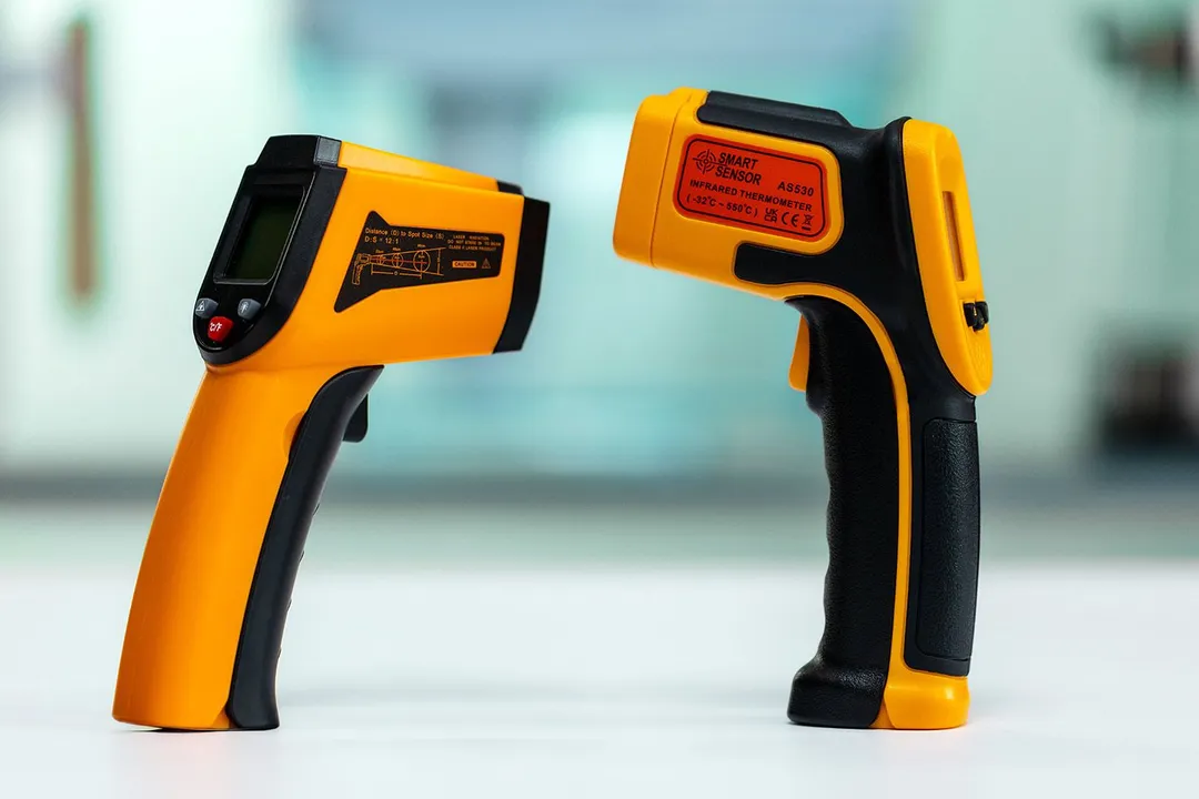 Lasergrip GM400 vs Smart Sensor AS530 Infrared Thermometer