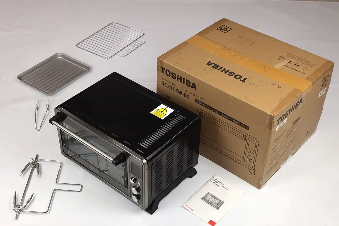 Toshiba AC25CEW In the Box