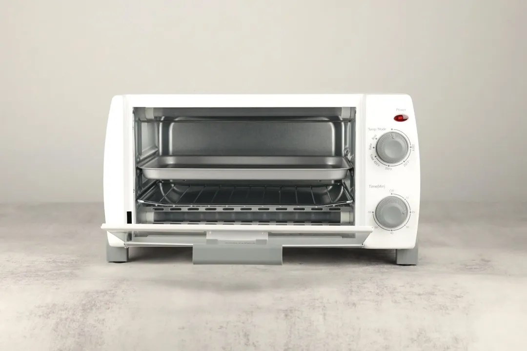 Proctor Silex Durable Toaster Oven Broiler, Durable, White