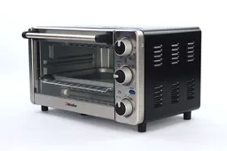 Mueller 4 Slice Toaster Oven ExteriorThe front of a closed stainless steel Mueller MT-175 4-Slice Toaster Oven has a control panel and the right has holes.