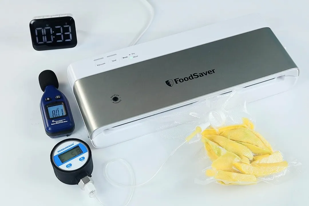 The FoodSaver VS0100 vacuum sealer’s second moist food test. It attained a peak suction strength of 58 kPA (equates to 10/10) and a cycle time of 33 seconds (6/10) — resulting in a total score of 7.9/10.