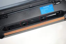 There is a pair of bag hooks located within the vacuum channel of the Inkbird Plus INK-VS01.