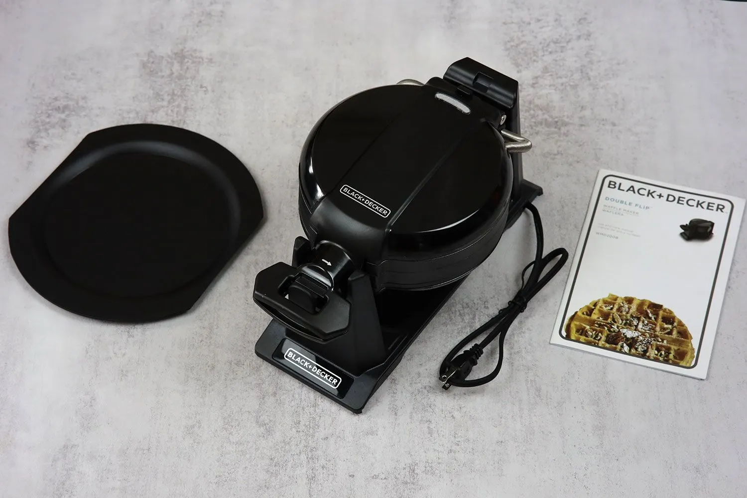 Black and Decker Double Flip Waffle Maker (WMD200B) Review 