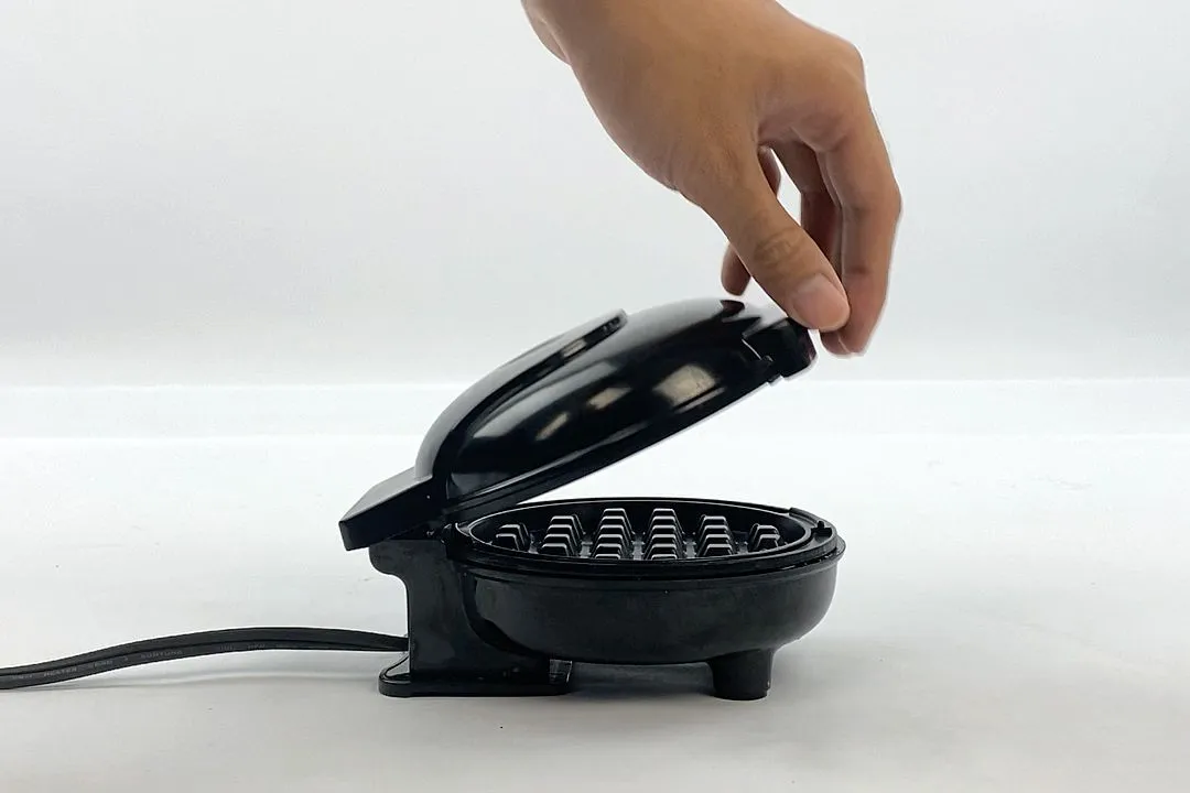 Meidong Mini Maker: The Mini Waffle Maker Machine for Individual