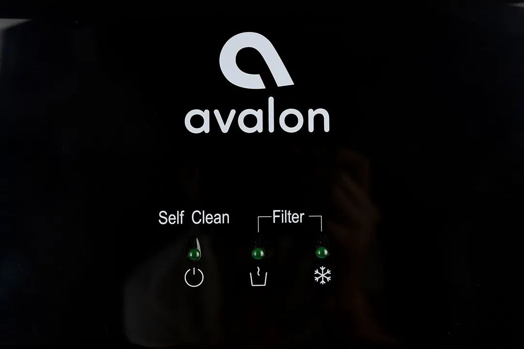 Three multi-functional indicators found on the Avalon A8 countertop bottleless water cooler dispenser.
