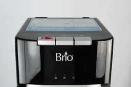 Close up view of the working panel indicators and buttons of the Brio 400 water cooler dispenser.