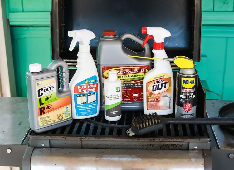 How to Clean Rusty Grill Grates