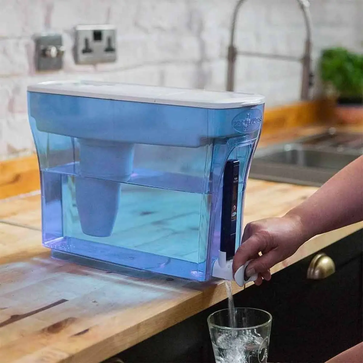Zero Water filtering pitcher