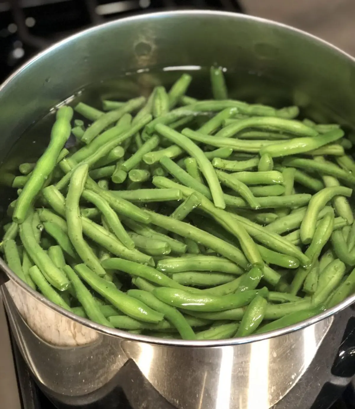 Blanch green beans for freeze