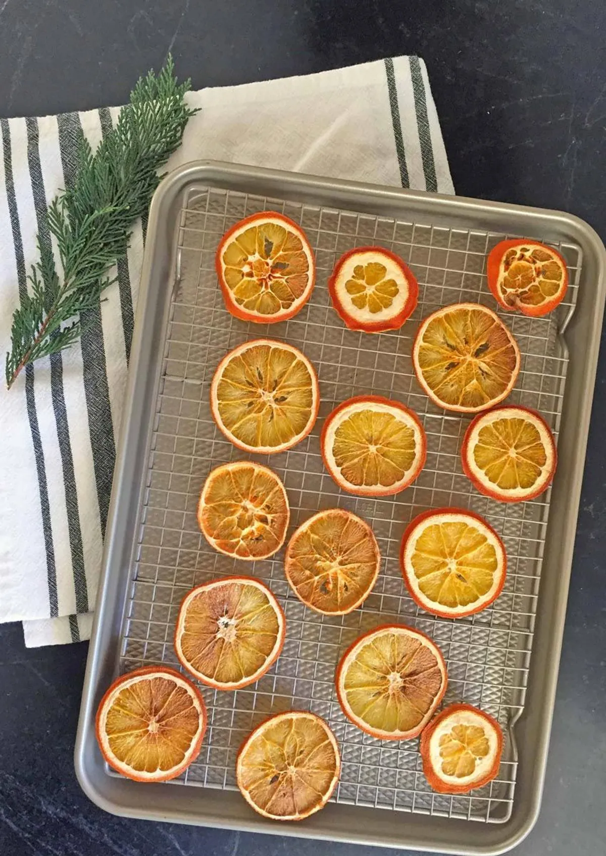 How to Air Dry Orange Slices