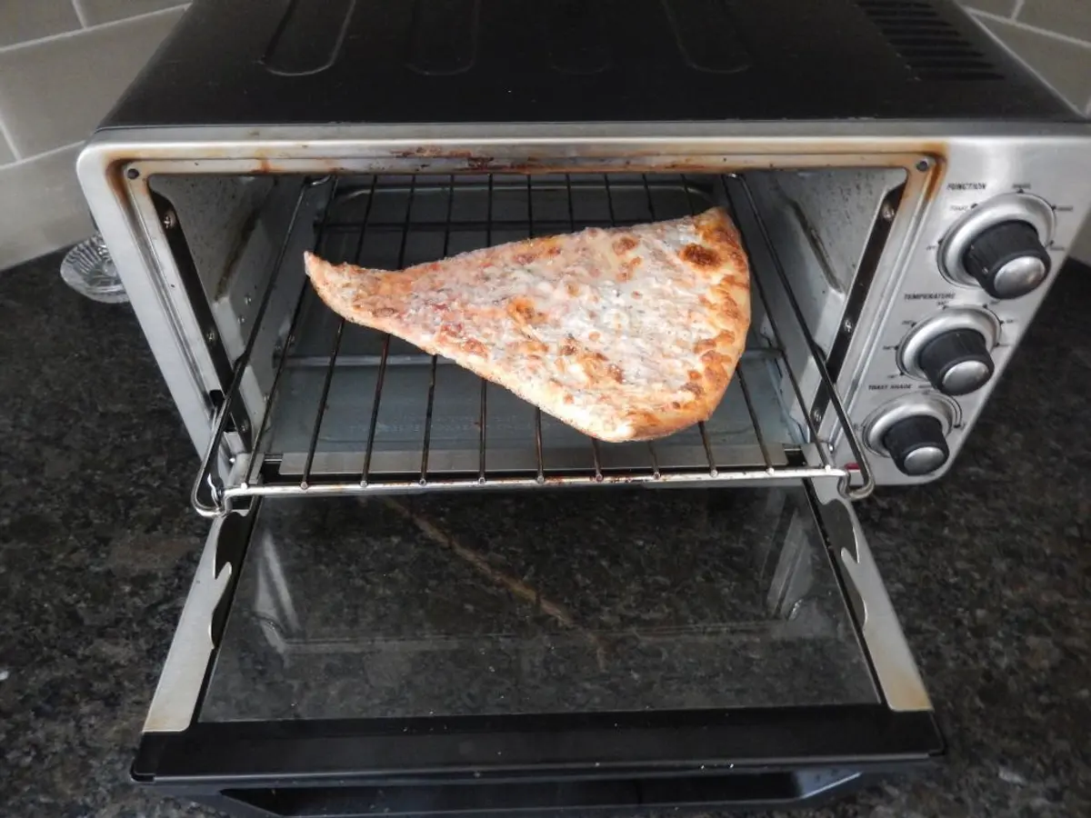 How to Reheat Pizza in a Toaster Oven