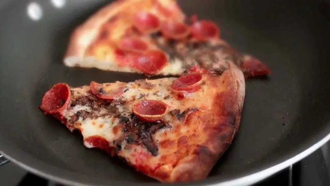The Best Ways to Reheat PizzaThe Best Ways to Reheat Pizza