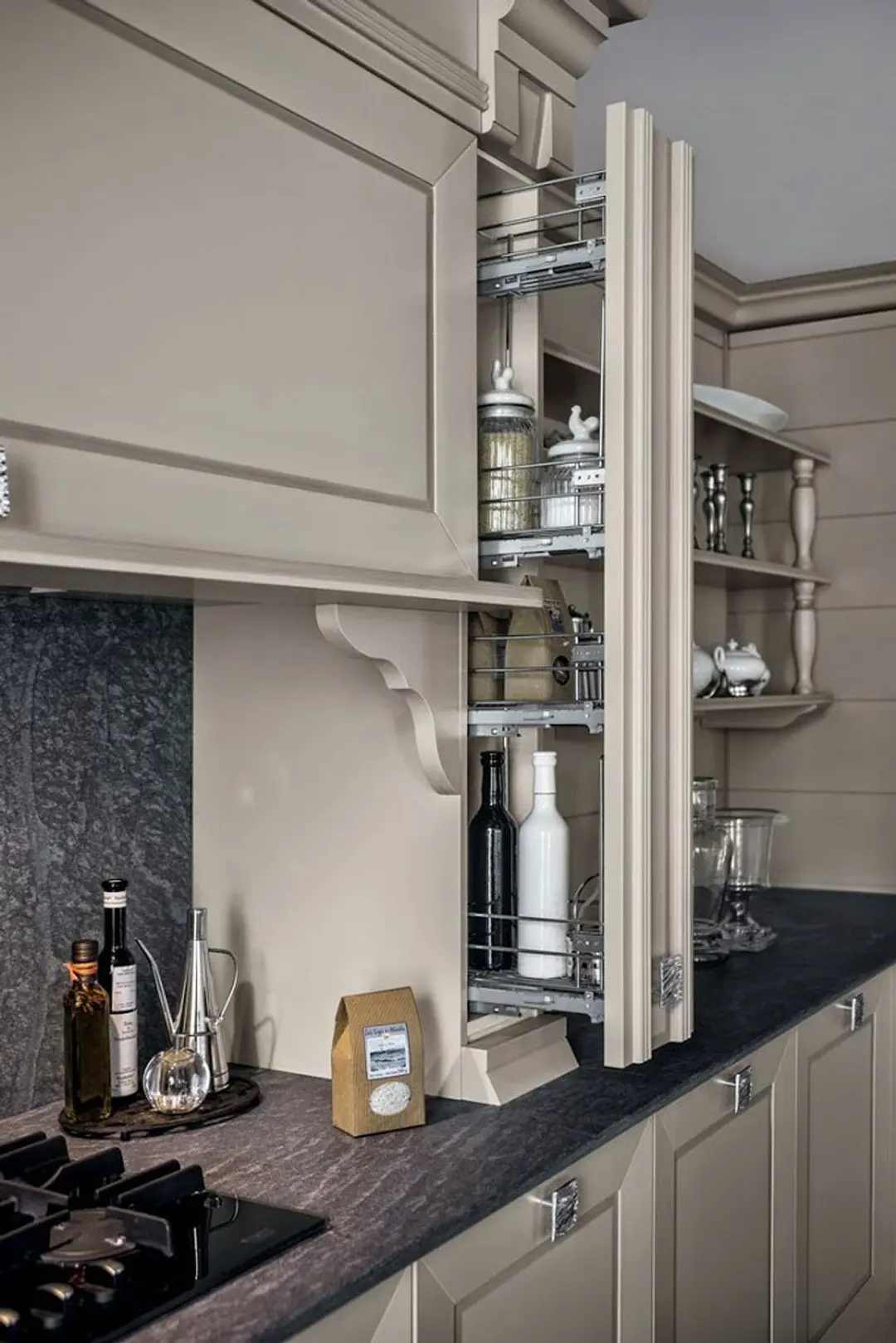 Pull-Out Cabinet on Kitchen Top