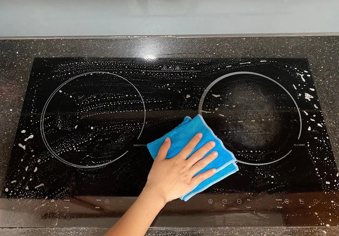 Deep Clean Electric Stove Top with Soapy Water 