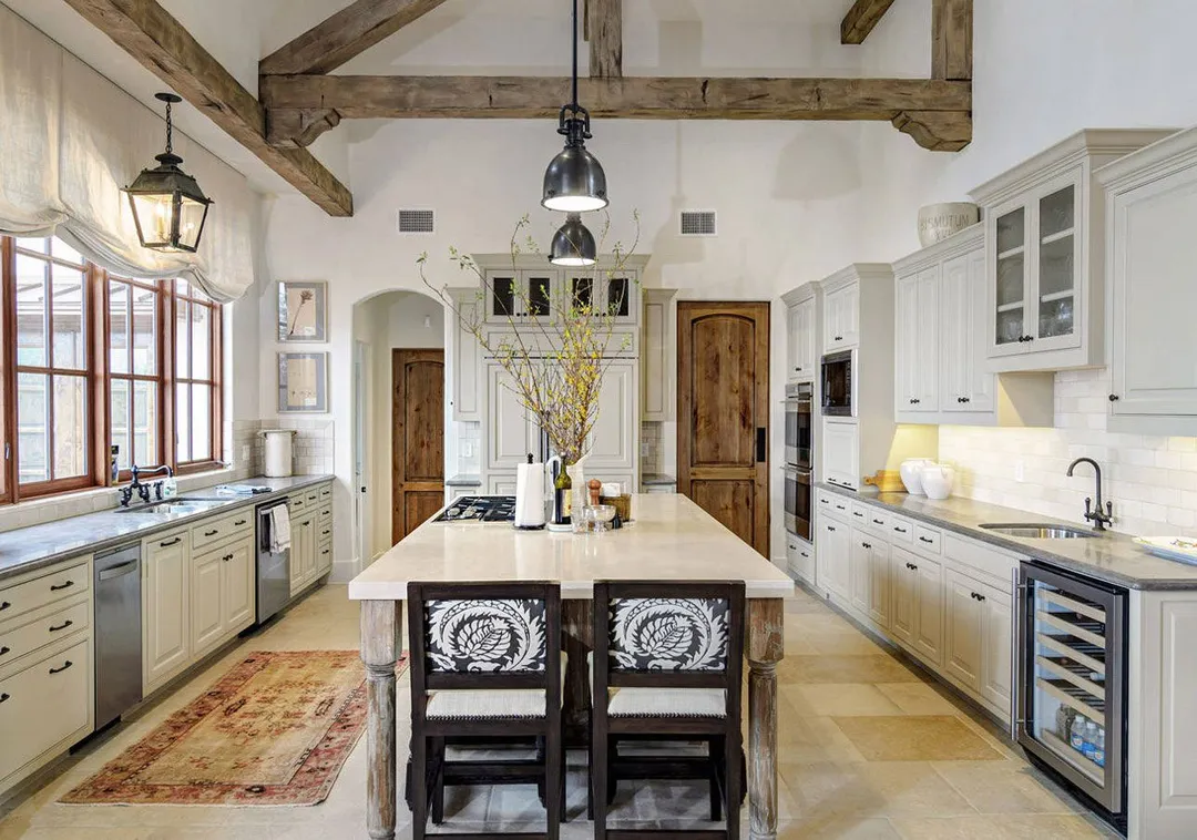 Vintage Rugs in Rustic Kitchen Ideas