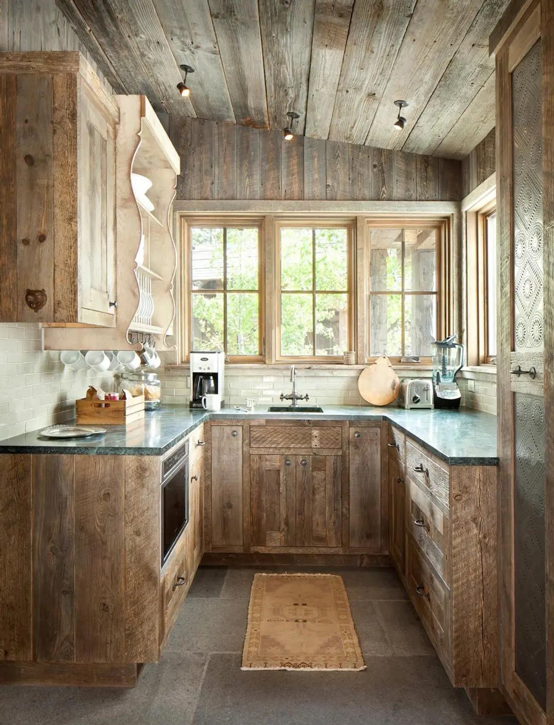 Weathered Wood Rustic Kitchen Ideas